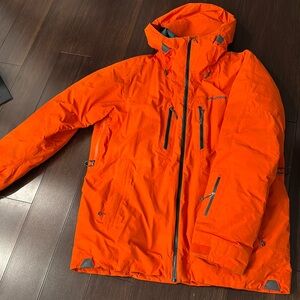 Barely worn Patagonia Down Ski Jacket.